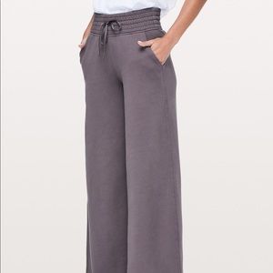 Lululemon Radiant Rhapsody Pants size 4